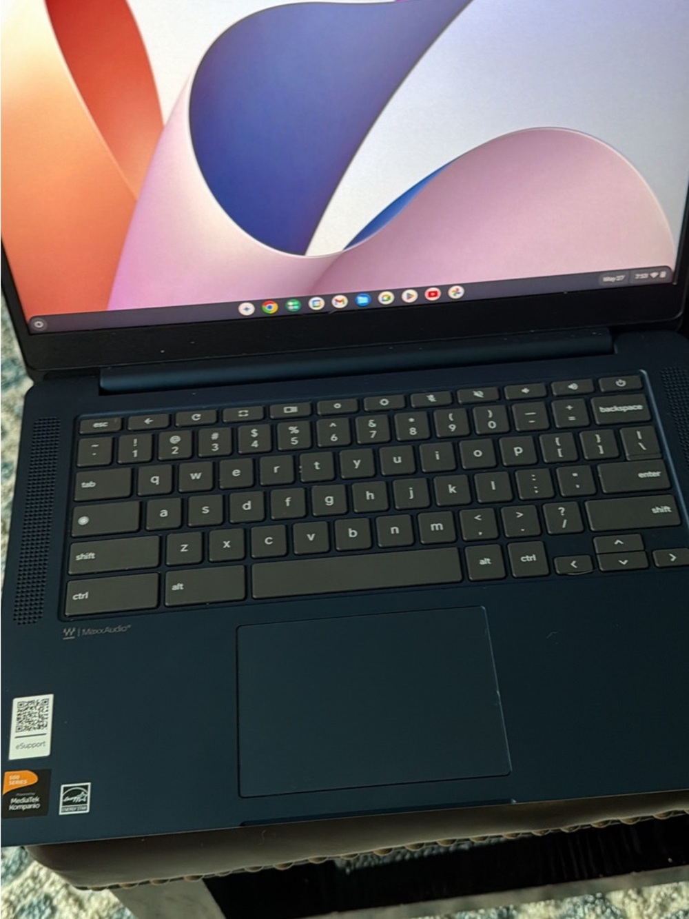 Brand new Lenovo chromebook 14” + external keyboard & mouse brand new Best Buy